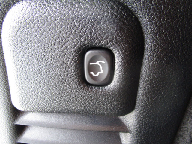 2018 Dodge Durango in Tampa, FL 33604-6914 - 2378651 61