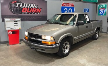 2001 Chevrolet S10 Pickup in Conyers, GA 30094