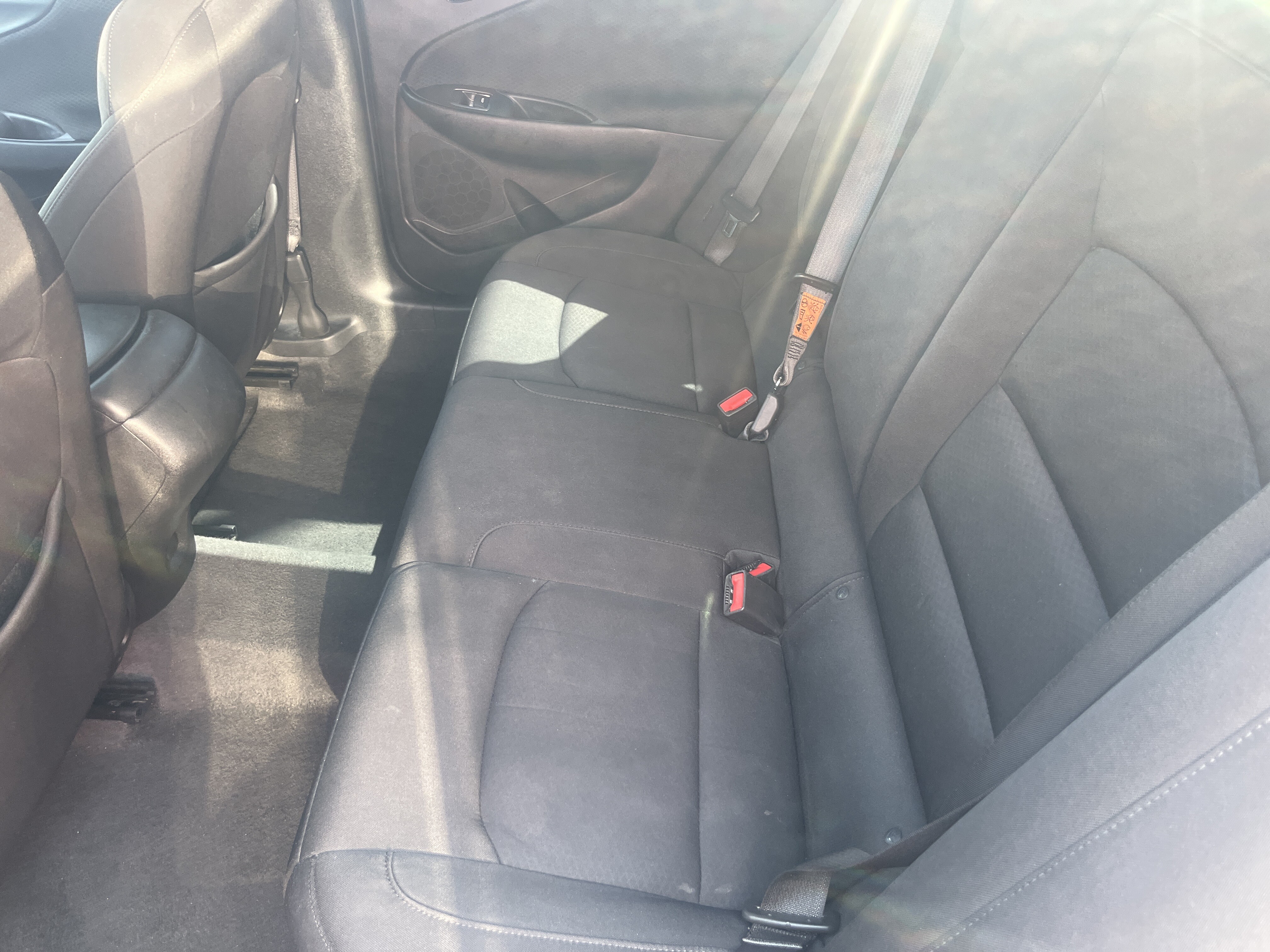 2019 Chevrolet Malibu in Phoenix, AZ 85022 - 2379476 17