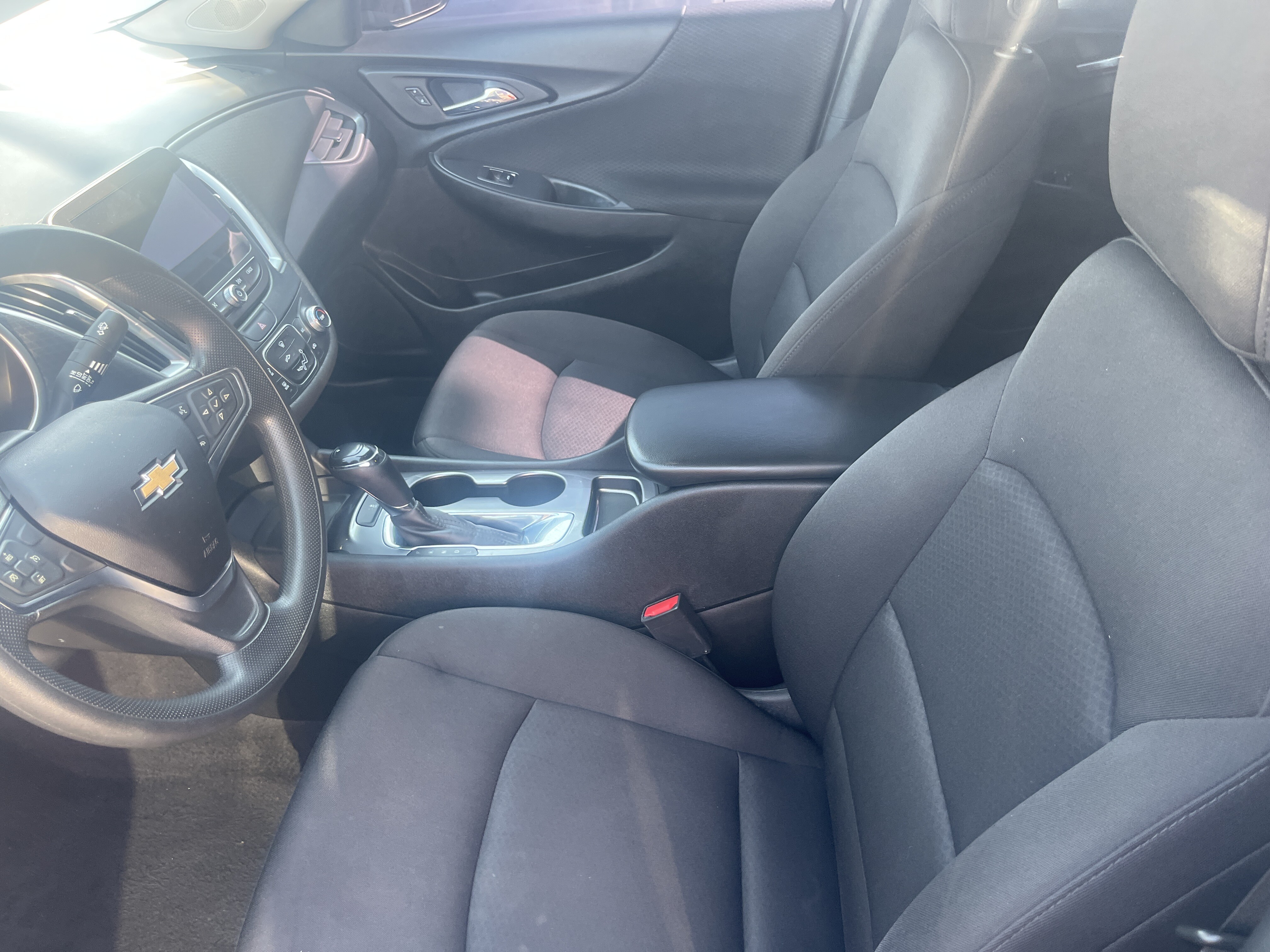 2019 Chevrolet Malibu in Phoenix, AZ 85022 - 2379476 18