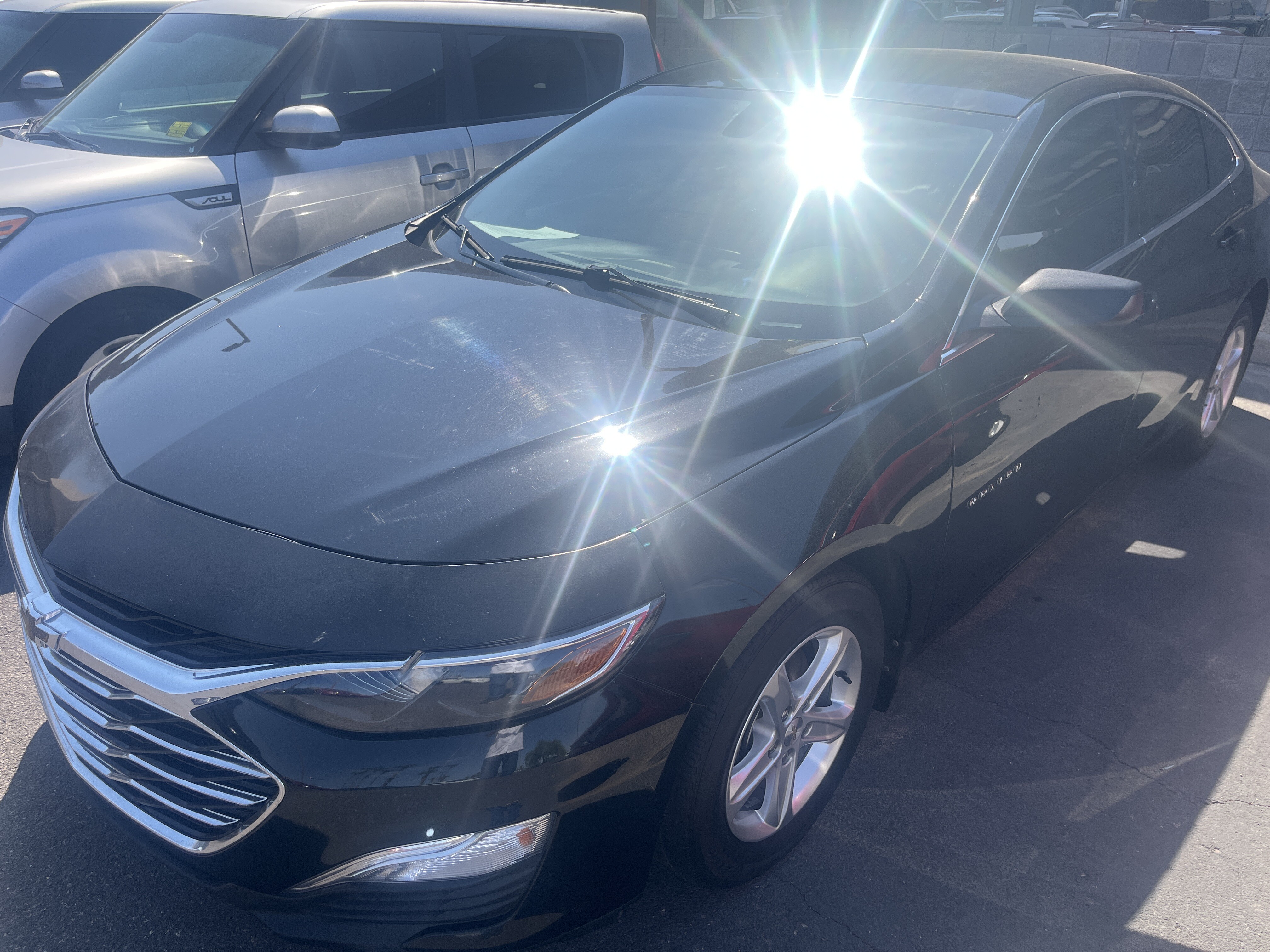 2019 Chevrolet Malibu in Phoenix, AZ 85022 - 2379476 10