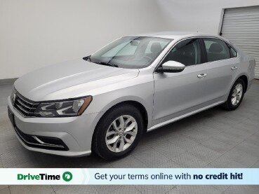 2017 Volkswagen Passat in Live Oak, TX 78233