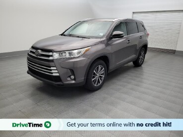 2019 Toyota Highlander in Glendale, AZ 85301