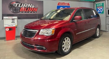 2016 Chrysler Town & Country in Conyers, GA 30094