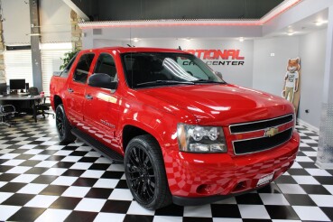 2010 Chevrolet Avalanche in Lombard, IL 60148