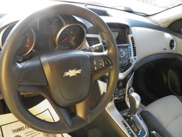 2014 Chevrolet Cruze in Barton, MD 21521 - 2380665 3