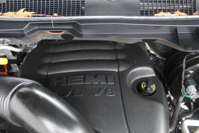 2015 RAM 1500 in Decatur, GA 30032 - 2381843 73