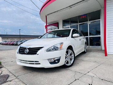 2015 Nissan Altima in Greenville, NC 27834