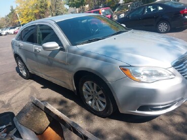 2012 Chrysler 200 in Milwaukee, WI 53221