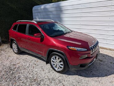 2017 Jeep Cherokee in Candler, NC 28715