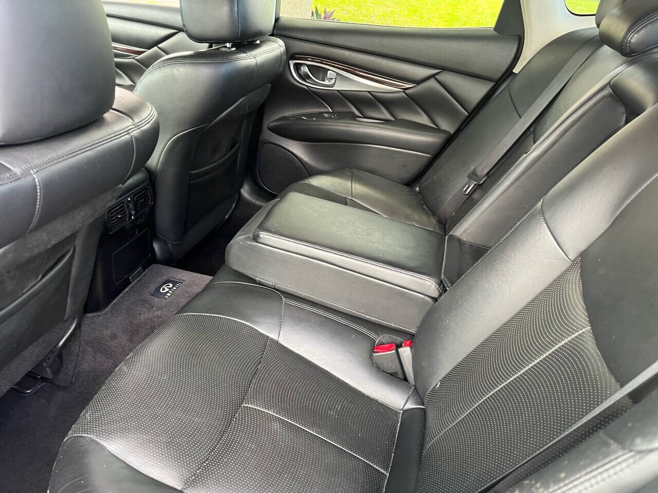 2012 INFINITI M37 in Hollywood, FL 33023-1906 - 2384882 13