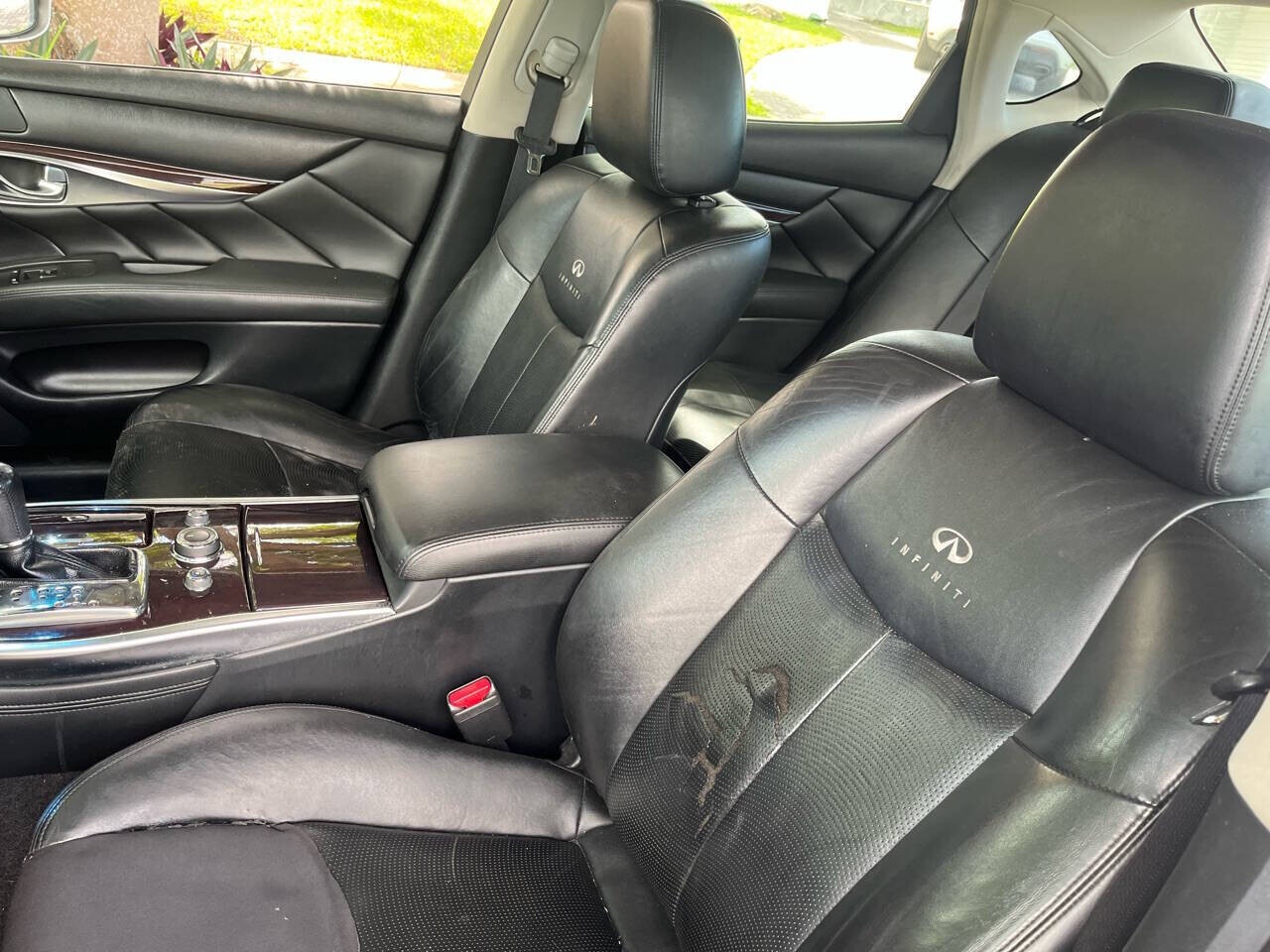 2012 INFINITI M37 in Hollywood, FL 33023-1906 - 2384882 24