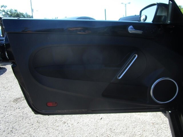 2012 Volkswagen Beetle in Tampa, FL 33604-6914 - 2384921 12