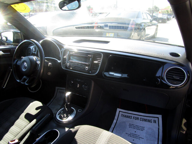 2012 Volkswagen Beetle in Tampa, FL 33604-6914 - 2384921 10