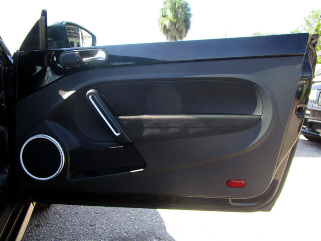 2012 Volkswagen Beetle in Tampa, FL 33604-6914 - 2384921 13