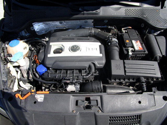 2012 Volkswagen Beetle in Tampa, FL 33604-6914 - 2384921 15