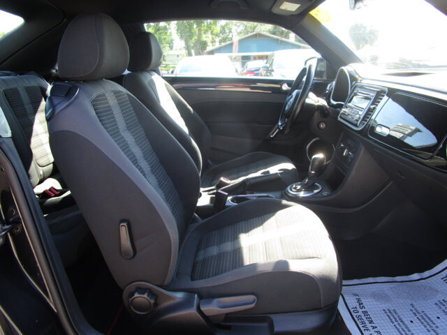 2012 Volkswagen Beetle in Tampa, FL 33604-6914 - 2384921 29