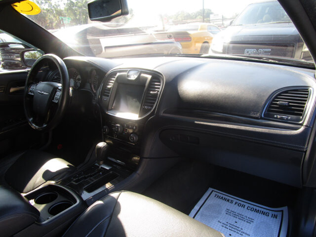 2013 Chrysler 300 in Tampa, FL 33604-6914 - 2384923 44