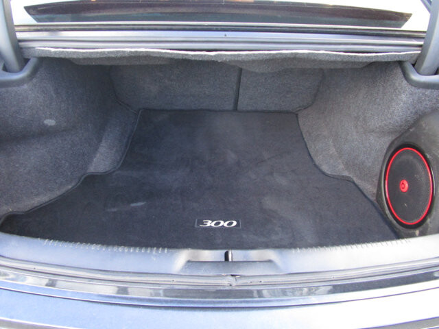 2013 Chrysler 300 in Tampa, FL 33604-6914 - 2384923 28