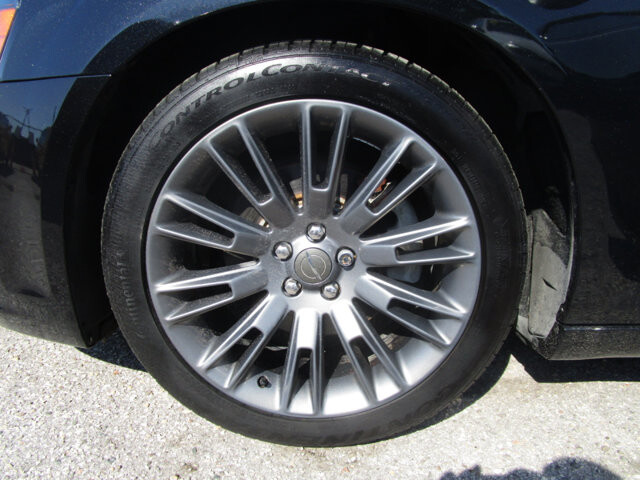 2013 Chrysler 300 in Tampa, FL 33604-6914 - 2384923 54