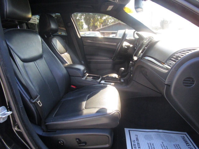 2013 Chrysler 300 in Tampa, FL 33604-6914 - 2384923 40