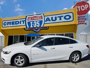 2017 Chevrolet Malibu in Oklahoma City, OK 73129