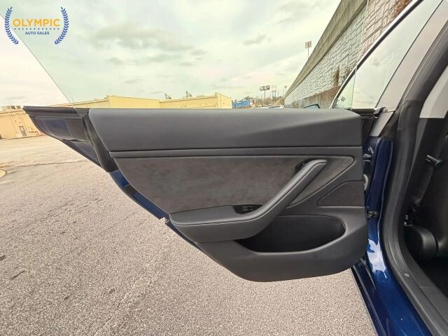 2018 Tesla Model 3 in Decatur, GA 30032 - 2386111 34