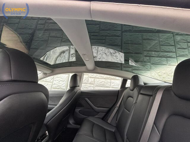 2018 Tesla Model 3 in Decatur, GA 30032 - 2386111 32