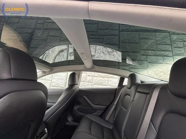 2018 Tesla Model 3 in Decatur, GA 30032 - 2386111 40