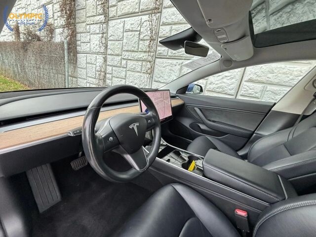 2018 Tesla Model 3 in Decatur, GA 30032 - 2386111 17