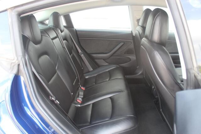 2018 Tesla Model 3 in Decatur, GA 30032 - 2386111 98