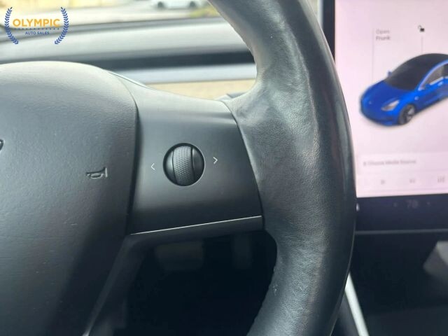 2018 Tesla Model 3 in Decatur, GA 30032 - 2386111 38