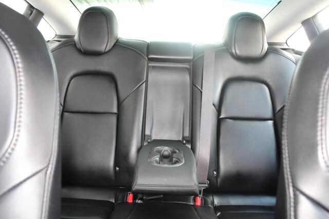 2018 Tesla Model 3 in Decatur, GA 30032 - 2386111 100