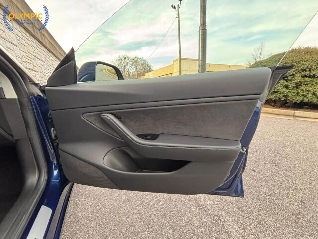 2018 Tesla Model 3 in Decatur, GA 30032 - 2386111 33