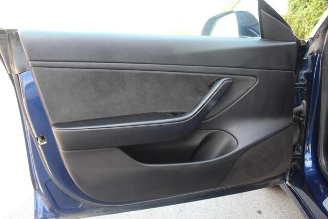 2018 Tesla Model 3 in Decatur, GA 30032 - 2386111 101