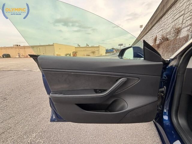 2018 Tesla Model 3 in Decatur, GA 30032 - 2386111 32