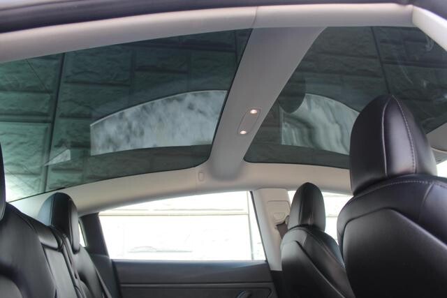 2018 Tesla Model 3 in Decatur, GA 30032 - 2386111 96