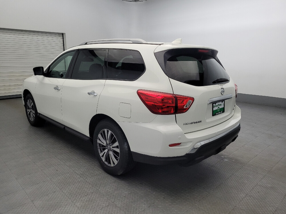 2019 Nissan Pathfinder in Plymouth Meeting, PA 19462 - 2386454 5