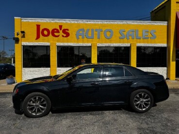 2014 Chrysler 300 in Indianapolis, IN 46222-4002