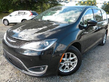 2020 Chrysler Pacifica in New Philadelphia, OH 44663