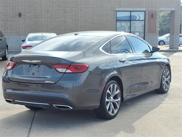 2015 Chrysler 200 in Troy, IL 62294-1376 - 2387995 25