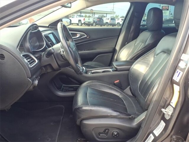 2015 Chrysler 200 in Troy, IL 62294-1376 - 2387995 21