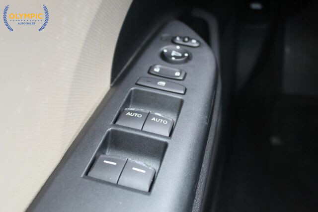 2016 Honda Civic in Decatur, GA 30032 - 2388073 27