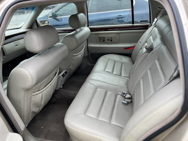 1995 Cadillac De Ville in Hickory, NC 28602-5144 - 2388341 5