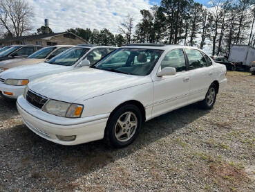 1998 Toyota Avalon in Hickory, NC 28602-5144