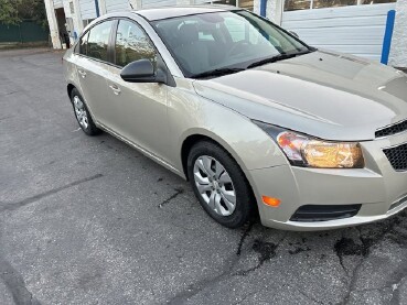 2014 Chevrolet Cruze in Milwaukee, WI 53221