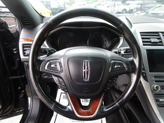 2017 Lincoln MKZ in Tampa, FL 33604-6914 - 2389433 5