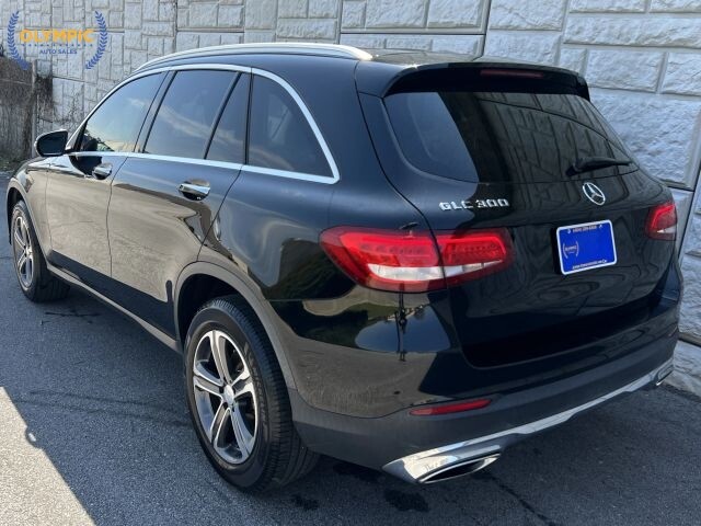 2016 Mercedes-Benz GLC 300 in Decatur, GA 30032 - 2389479 3