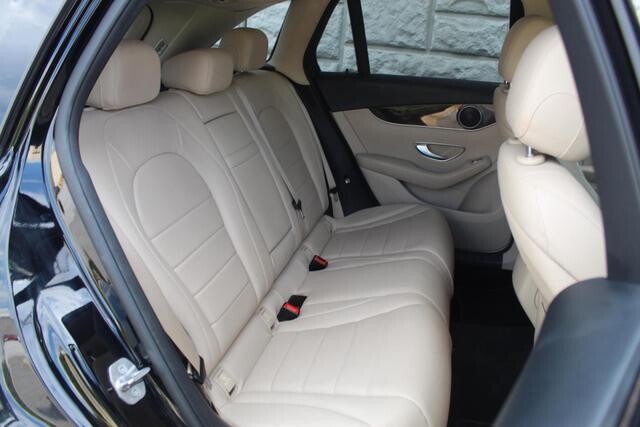 2016 Mercedes-Benz GLC 300 in Decatur, GA 30032 - 2389479 44