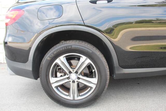 2016 Mercedes-Benz GLC 300 in Decatur, GA 30032 - 2389479 26